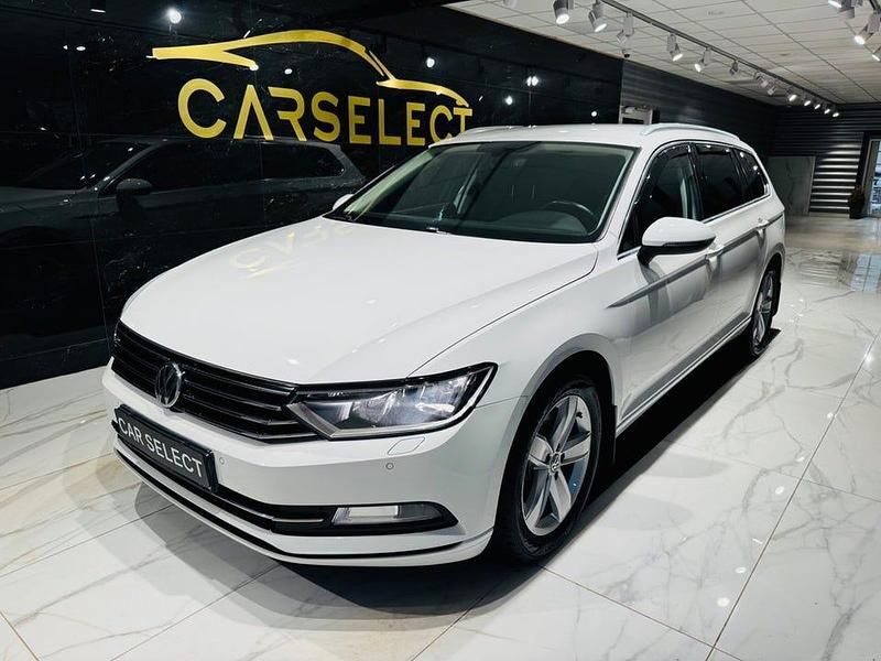 Vit Begagnad 2018 VW Passat | 158 900 kr (Marknadspris) - Bild 1/4