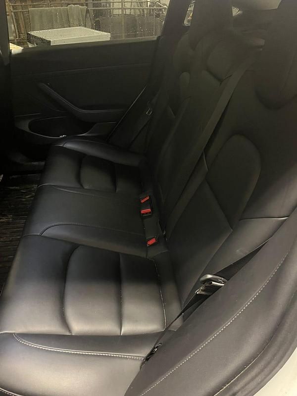 Begagnad Tesla Model 3 Standard Range Plus 239 kW (325 HK) 2021 Sedan