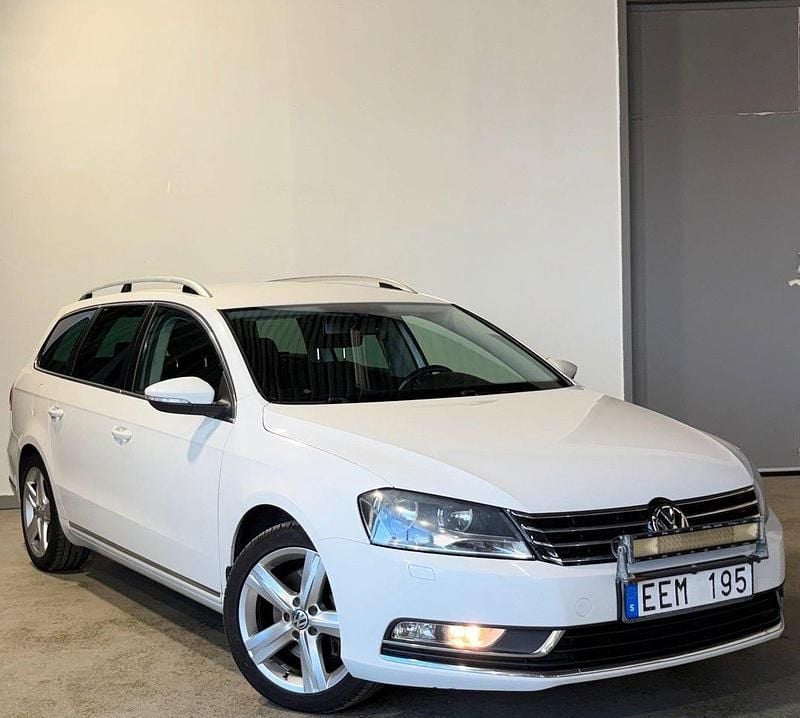 Vit Begagnad 2014 VW Passat GT Kombi | 89 900 kr (Marknadspris) - Bild 1/4