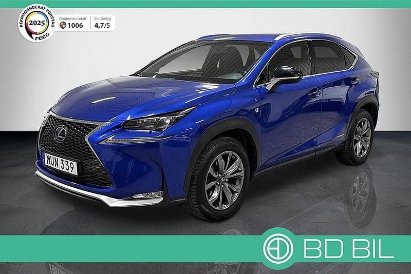 Blå Begagnad 2015 Lexus NX300h Sport Line SUV | 179 900 kr (Marknadspris) - Bild 1/3