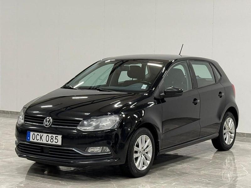 Begagnad VW Polo 90 HK (66 kW) 2016 Svart Halvkombi