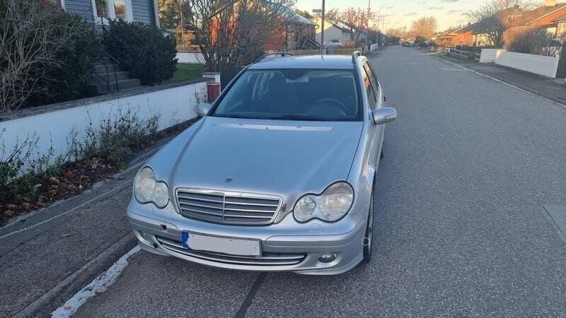 Begagnad 2006 Mercedes C180 Kombi | 7 000 kr (Superpris) - Bild 1/4