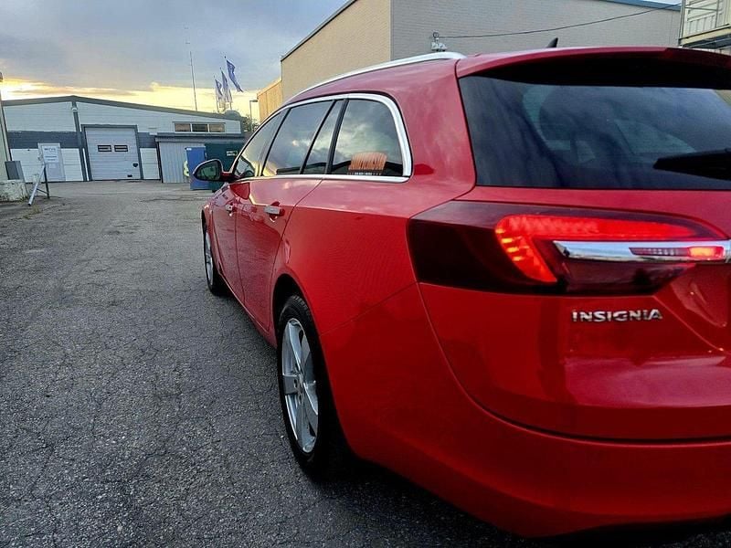 Röd Begagnad 2016 Opel Insignia Business Kombi | 69 000 kr (Bra pris) - Bild 1/4