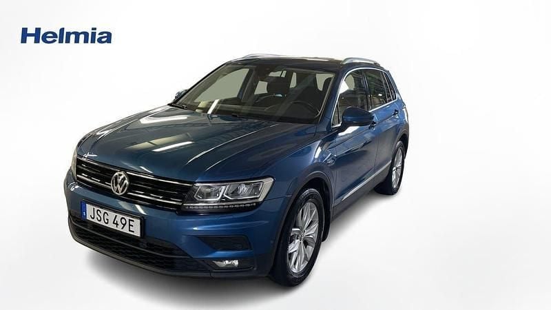 Blå Begagnad 2020 VW Tiguan SUV | 264 900 kr (Marknadspris) - Bild 1/4