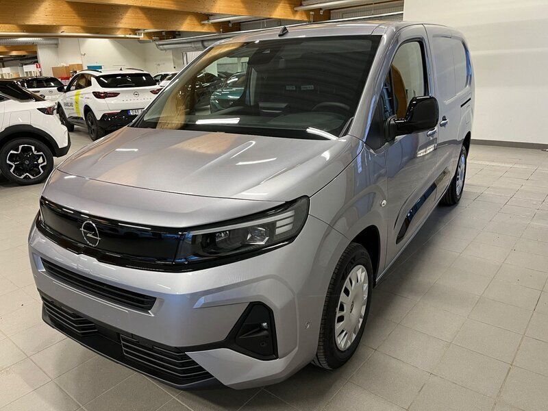 Grå (gråmetallic) Ny 2024 Opel Combo Elite Minibuss | 335 900 kr (Marknadspris) - Bild 1/4