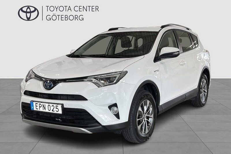 Vit Begagnad 2018 Toyota RAV4 Hybrid Active SUV | 229 900 kr (Marknadspris) - Bild 1/3