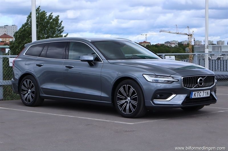 Grå Begagnad 2019 Volvo V60 Inscription Kombi | 239 500 kr (Marknadspris) - Bild 1/4