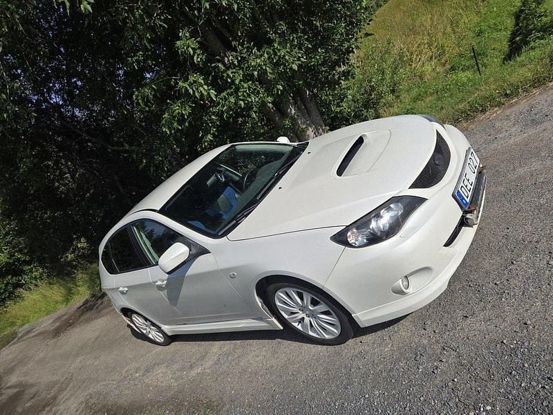 Vit Begagnad 2008 Subaru Impreza Halvkombi | 70 000 kr - Bild 1/4