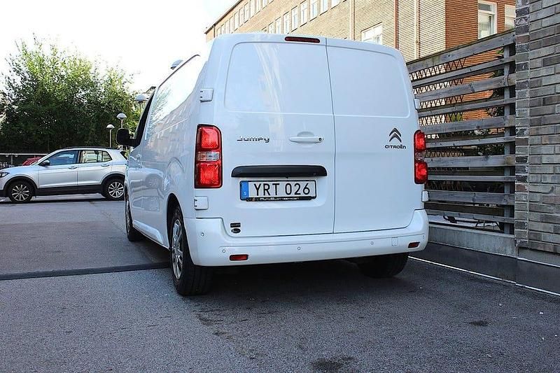 Begagnad Citroën Jumpy 116 HK (85 kW) 2017 Vit Minibuss