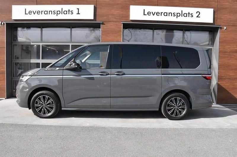 Begagnad VW Multivan Style 245 HK (180 kW) 2025 Grå Van