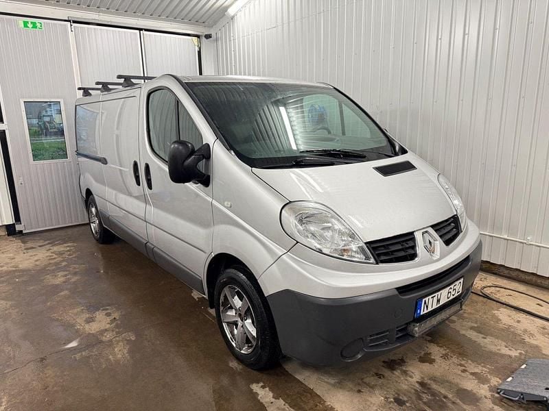 Silver Begagnad 2011 Renault Trafic Van | 43 000 kr (Superpris) - Bild 1/4