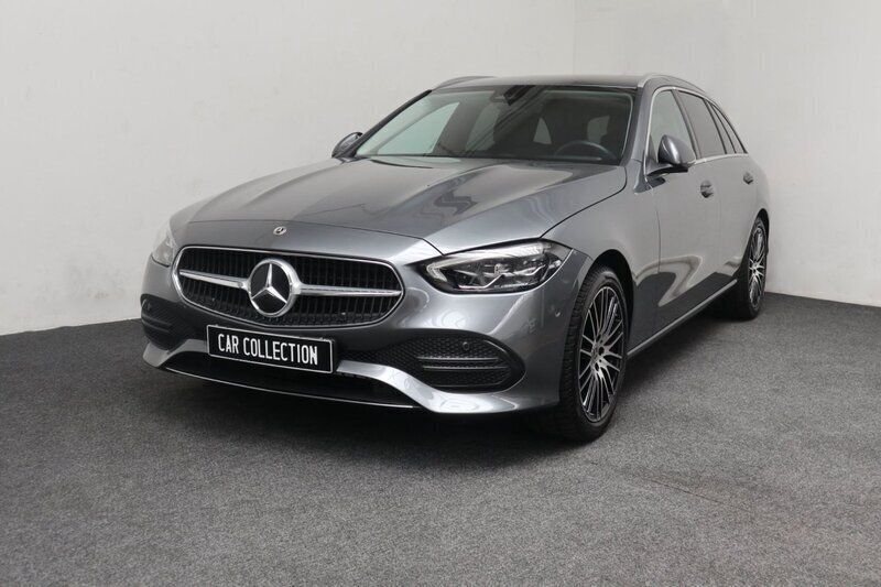 Mörkgrå Begagnad 2023 Mercedes C180 Avantgarde Kombi | 424 900 kr - Bild 1/4