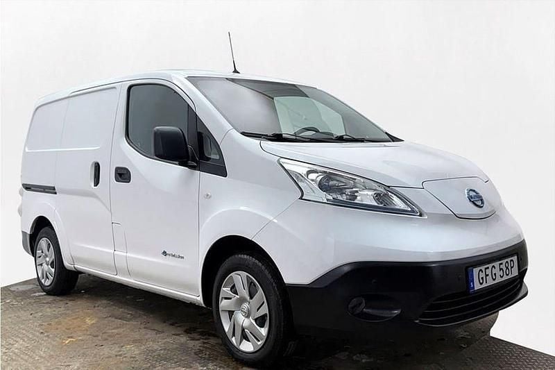 Begagnad Nissan e-NV200 80 kW (109 HK) 2020 Vit Minibuss