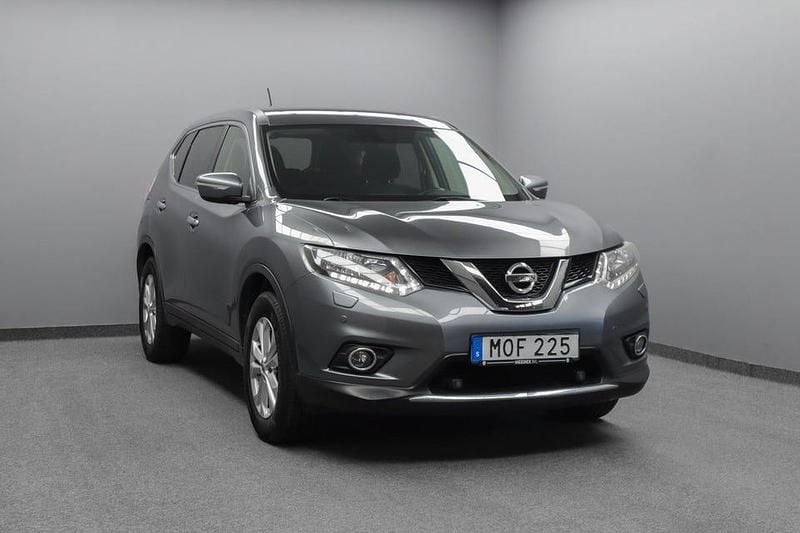 Grå Begagnad 2014 Nissan X-Trail SUV | 99 900 kr (Marknadspris) - Bild 1/4