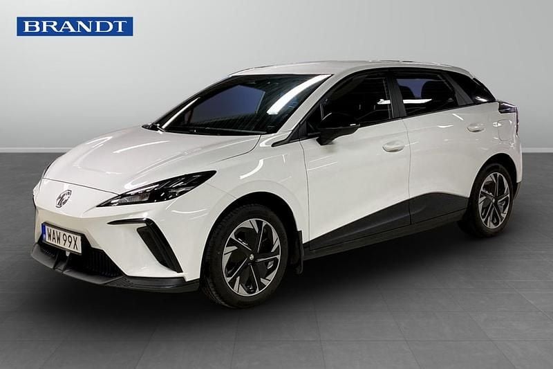 Begagnad MG MG4 EV 125 kW (171 HK) 2023 Vit Halvkombi