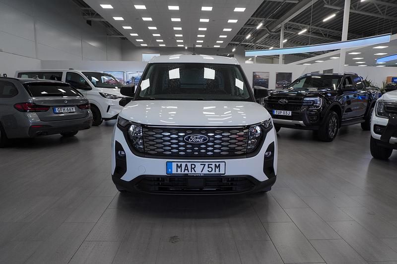 Ny Ford E-Transit 2026 Vit Van