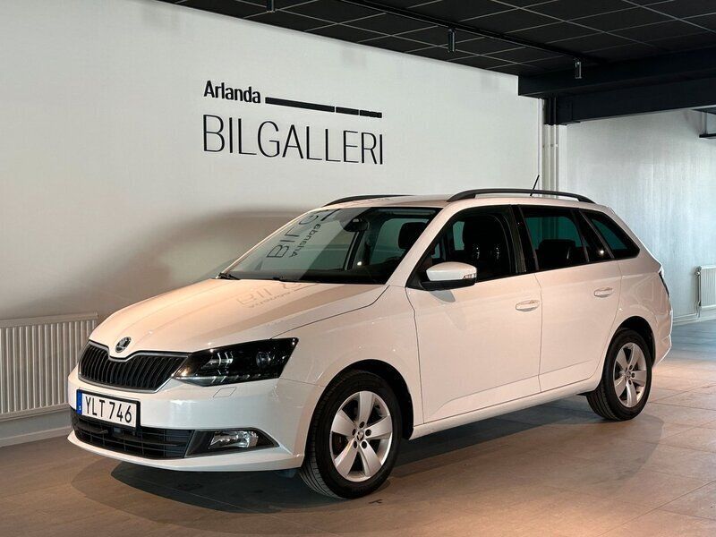 Vit Begagnad 2017 Skoda Fabia Style Kombi | 89 900 kr (Marknadspris) - Bild 1/4