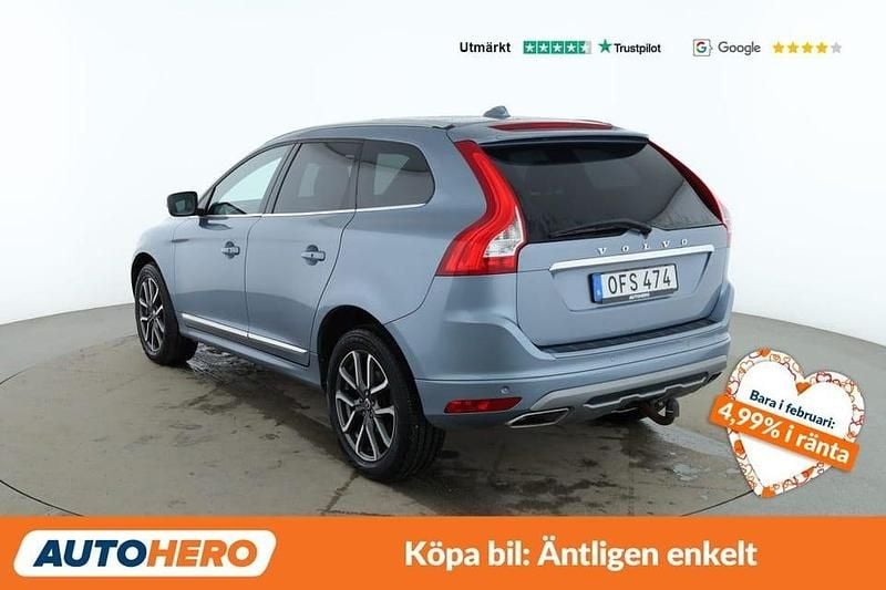 Begagnad Volvo XC60 Summum 192 HK (141 kW) 2016 Blå SUV