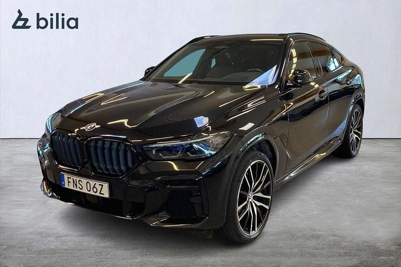 Svart Begagnad 2022 BMW X6 M Sport SUV | 759 000 kr (Marknadspris) - Bild 1/4