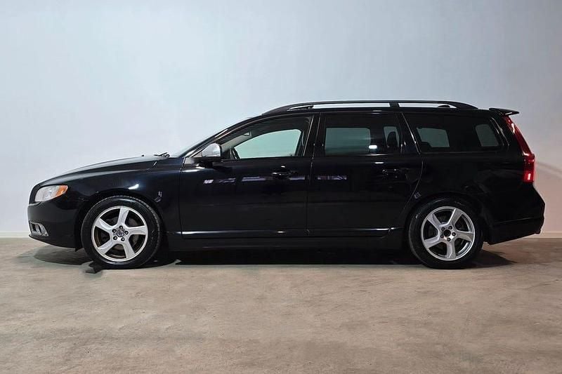 Begagnad Volvo V70 R-Design 136 HK (100 kW) 2013 Svart Kombi