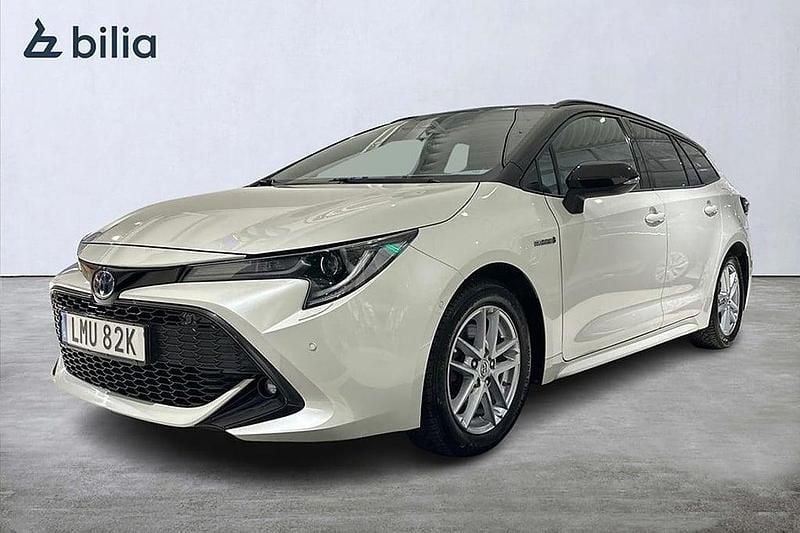 Vit Begagnad 2019 Toyota Corolla Kombi | 259 900 kr (Marknadspris) - Bild 1/4