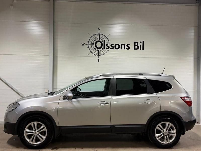 Begagnad Nissan Qashqai +2 150 HK (110 kW) 2011 Silver SUV