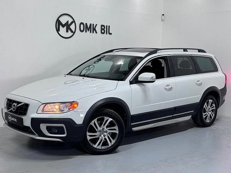 Vit Begagnad 2012 Volvo XC70 Momentum SUV | 109 900 kr (Marknadspris) - Bild 1/4