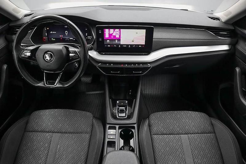 Begagnad Skoda Octavia Style 204 HK (150 kW) 2020 Vit Kombi