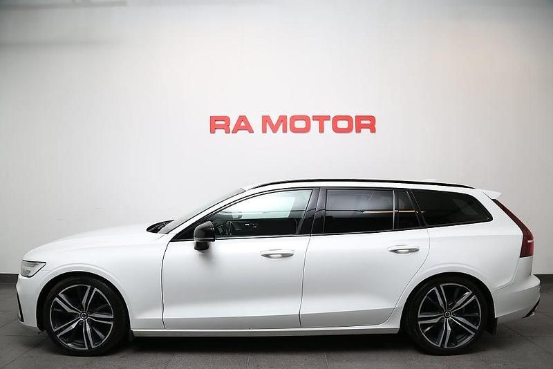 Begagnad Volvo V60 R-Design 190 HK (139 kW) 2018 Vit Kombi