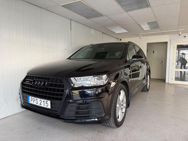 Svart Begagnad 2018 Audi Q7 S-Line SUV | 339 900 kr (Bra pris) - Bild 1/4