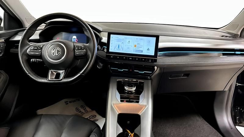 Begagnad MG MG5 EV Luxury 130 kW (177 HK) 2022 Svart Kombi