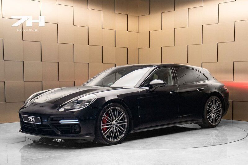 Svart Begagnad 2017 Porsche Panamera Turbo Sport Turismo Sedan | 819 000 kr (Lite dyr) - Bild 1/4