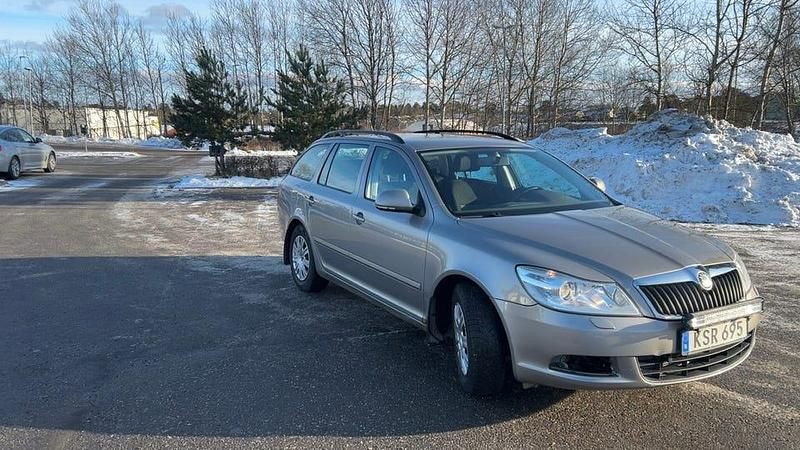 Begagnad Skoda Octavia 105 HK (77 kW) 2011 Kombi