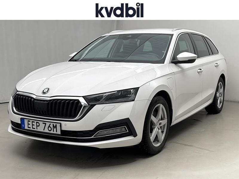 Begagnad Skoda Octavia 204 HK (150 kW) 2022 Vit Kombi