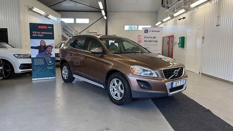 Brun Begagnad 2009 Volvo XC60 Summum SUV | 89 900 kr (Bra pris) - Bild 1/4
