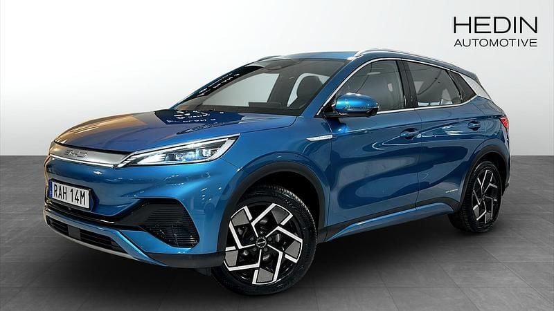 Blå (blue) Begagnad 2022 BYD Atto 3 Design SUV | 279 900 kr (Marknadspris) - Bild 1/4