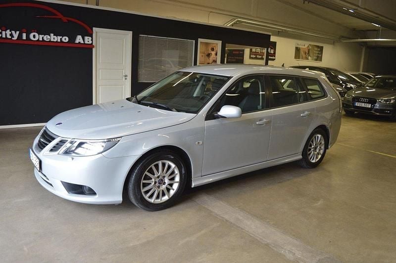 Grå Begagnad 2008 Saab 9-3 Kombi | 69 900 kr (Dyr) - Bild 1/4