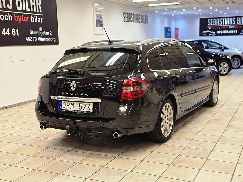 Begagnad Renault Laguna GrandTour 150 HK (110 kW) 2010 Svart Kombi