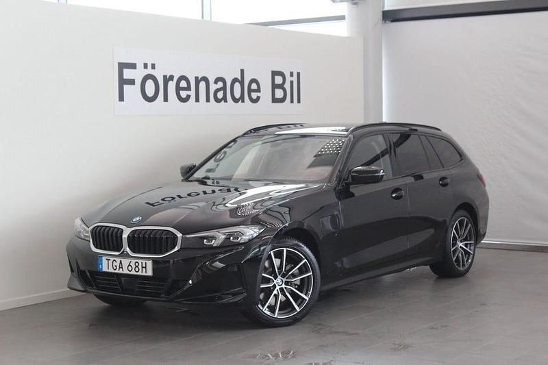 Begagnad BMW 330 Shadowline 184 HK (135 kW) 2025 Svart Kombi