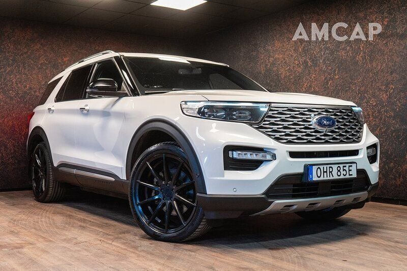 Vit Begagnad 2020 Ford Explorer Platinum SUV | 439 500 kr (Lite dyr) - Bild 1/4