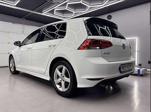 Begagnad VW Golf VII GT 150 HK (110 kW) 2016 Vit Halvkombi
