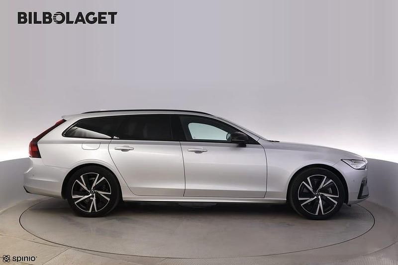 Begagnad Volvo V90 R-Design 462 HK (339 kW) 2022 Silver Kombi