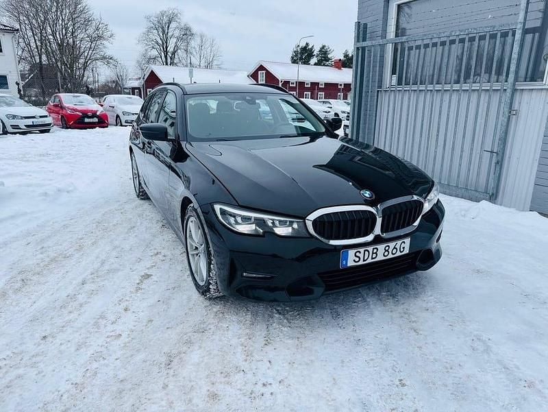 Begagnad BMW 320 Sport Line 190 HK (139 kW) 2021 Svart Kombi