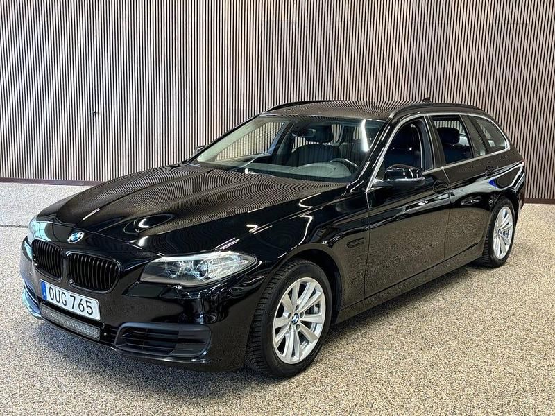 Begagnad BMW 520 190 HK (139 kW) 2015 Svart Kombi