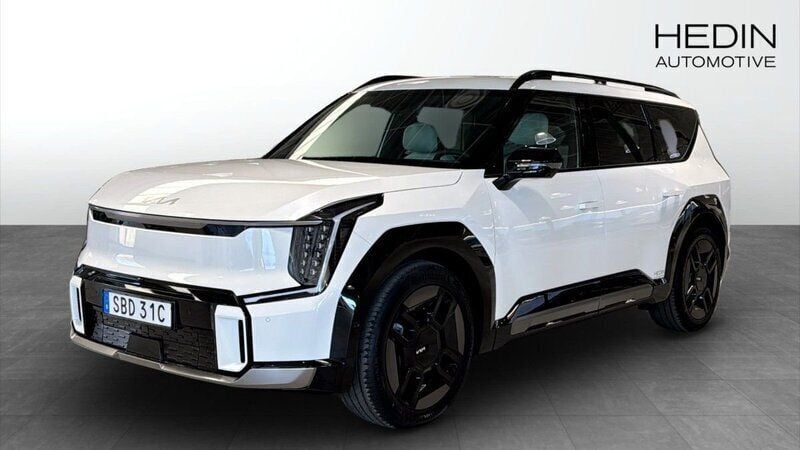 Vit (white) Begagnad 2025 Kia EV9 GT-Line SUV | 799 900 kr (Marknadspris) - Bild 1/4
