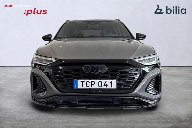 Begagnad Audi Q8 e-tron S-Line 303 kW (413 HK) 2023 Chronosgrå metallic SUV