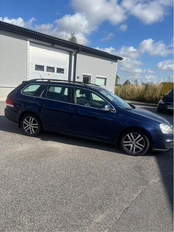 Blå Begagnad 2009 VW Golf VI Kombi | 19 900 kr (Marknadspris) - Bild 1/4