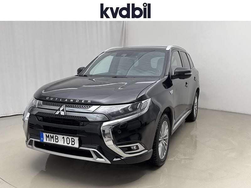 Svart Begagnad 2019 Mitsubishi Outlander P-HEV | 179 000 kr (Marknadspris) - Bild 1/3