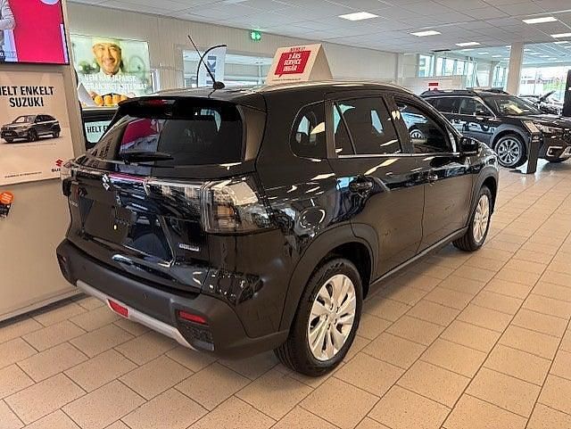 Ny Suzuki SX4 S-Cross 110 HK (80 kW) 2025 Svart (svart metallic) SUV