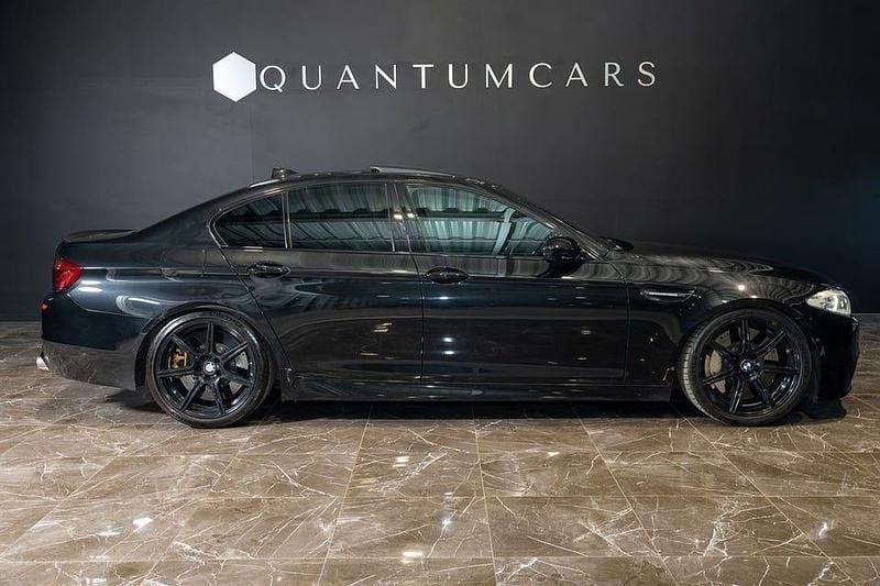 Begagnad BMW M5 Sport Line 920 HK (676 kW) 2012 Svart Sedan